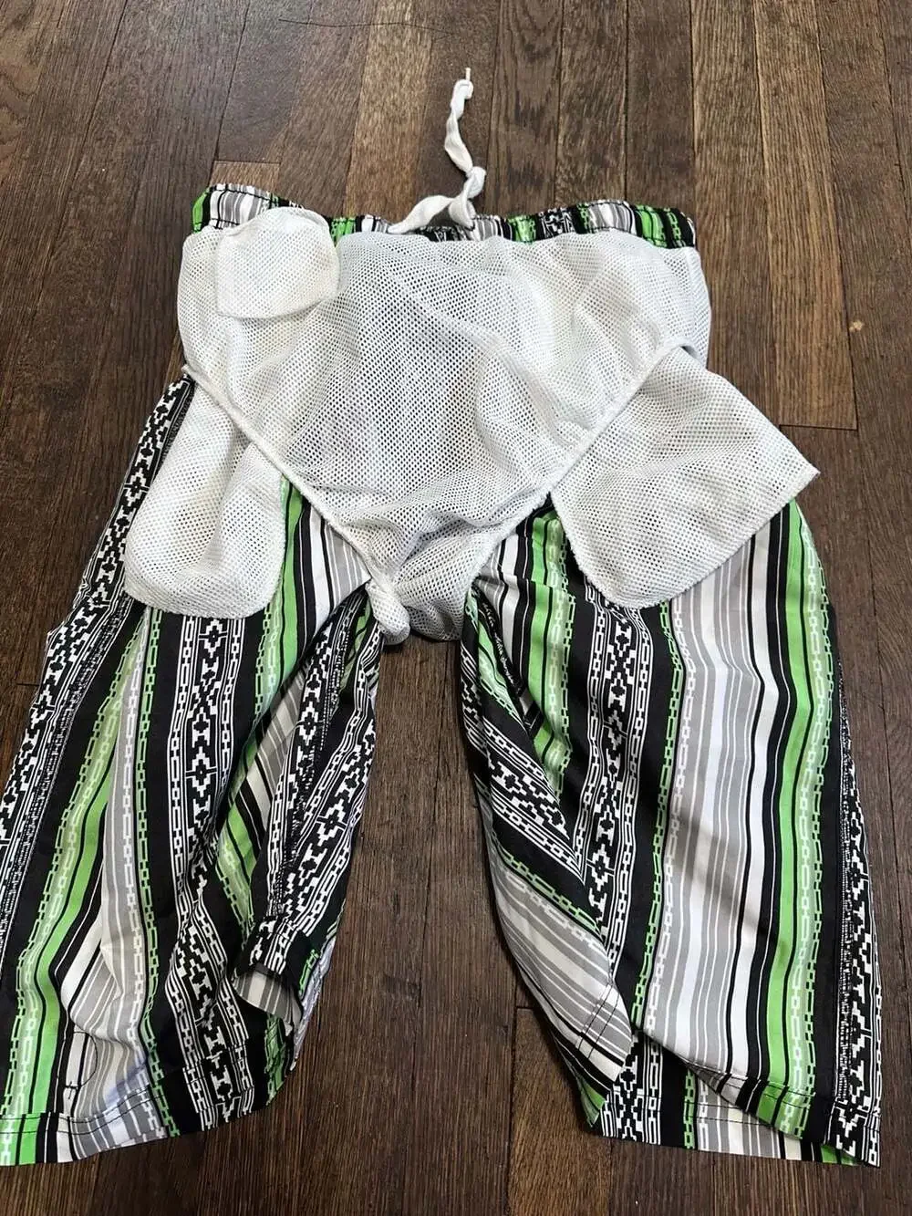 Vintage Maui and Sons Striped Board Shorts with Mesh Lining Size M Tall